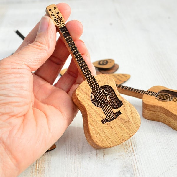 ⏰LAST DAY 50% OFF🎁Mini Cute Edition Wooden Guitar Plectrum Case🎸